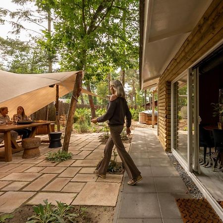 Zen-Bungalow No 4 Met Sauna En Hottub Rheezerveen Экстерьер фото