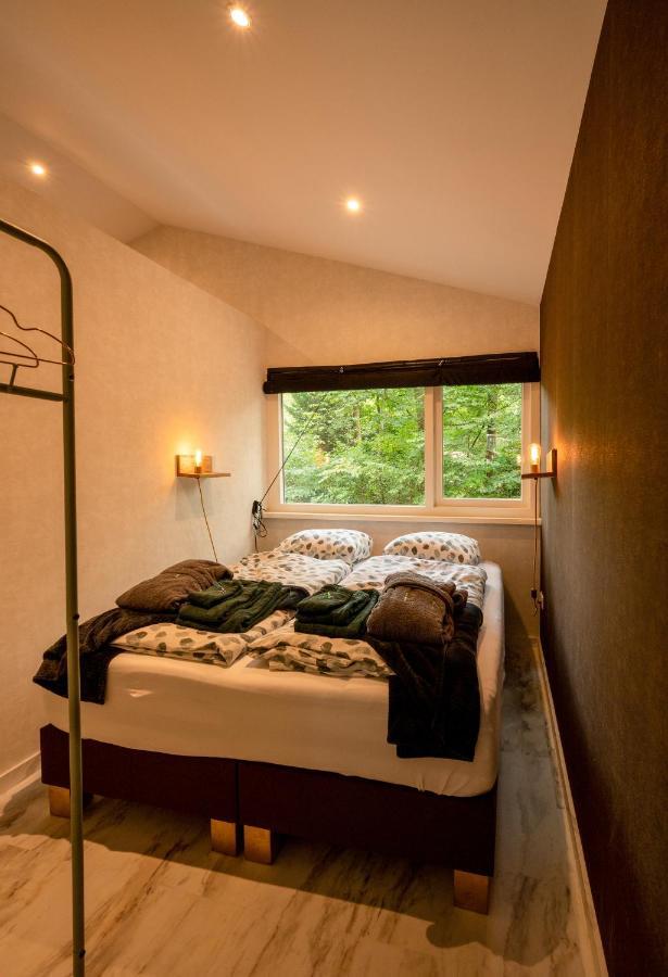 Zen-Bungalow No 4 Met Sauna En Hottub Rheezerveen Экстерьер фото
