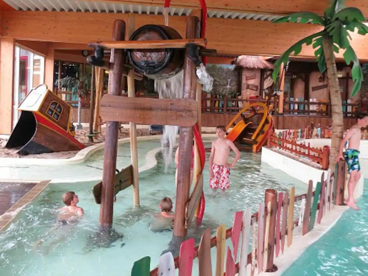 Zen-Bungalow No 4 Met Sauna En Hottub Rheezerveen Экстерьер фото